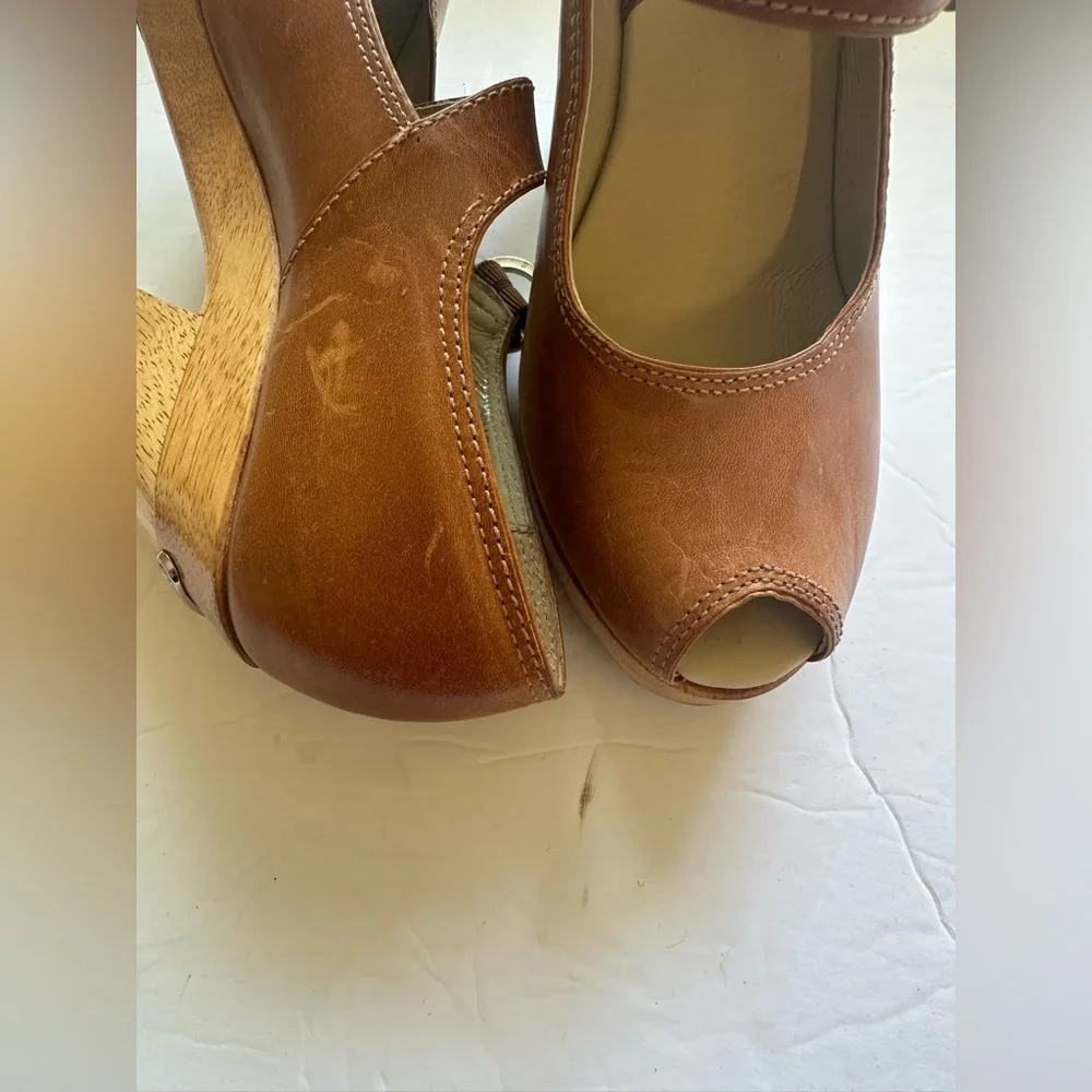 Michael Kors Hancock Platform Mary Jane Peep Toe Heel Cognac Brown - Size 9